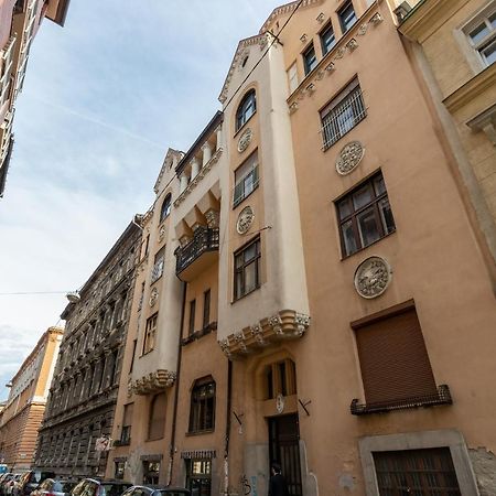 D.Five Aradi B Apartment Budapest Exteriör bild